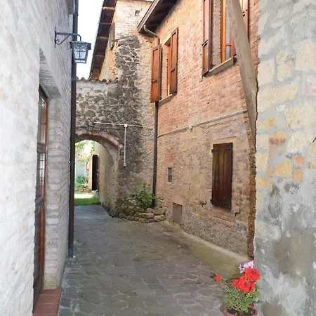Magione Fagnola * Lugagnano Val d'Arda